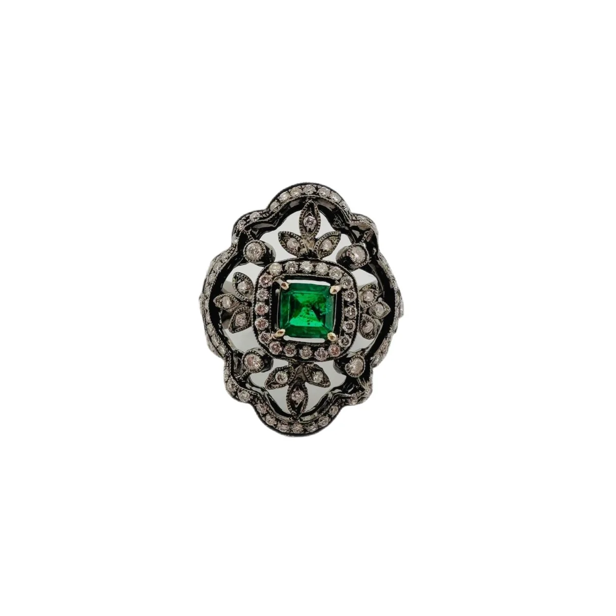 Bague en or noirci, émeraudes et diamants