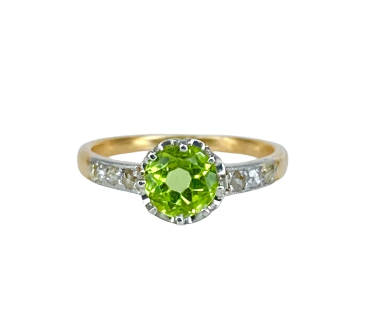 Bague en or jaune, péridot et diaamnts