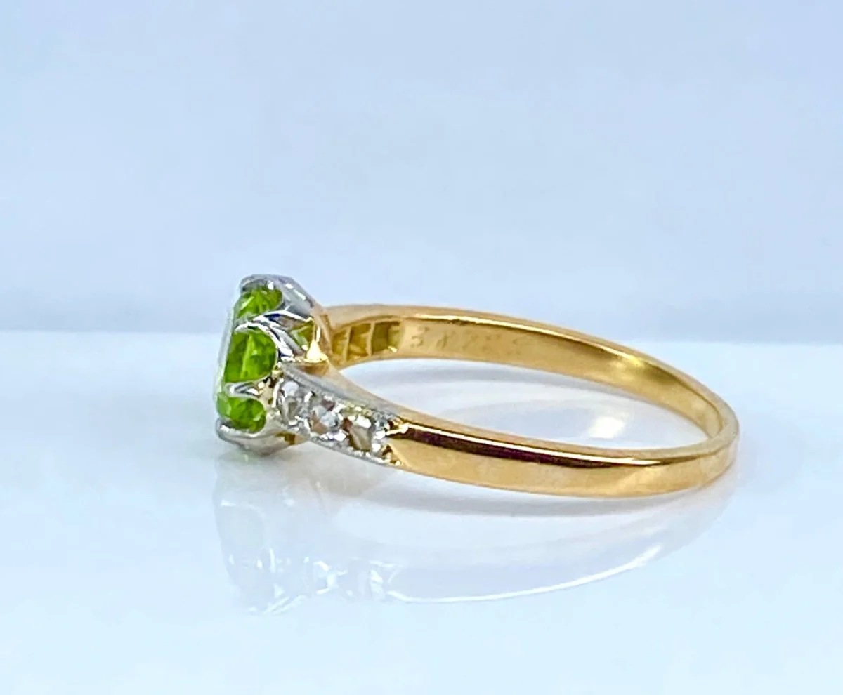 Bague en or jaune, péridot et diaamnts - Image 5