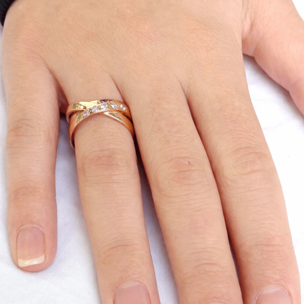 Bague en or rose et diamants - Image 2