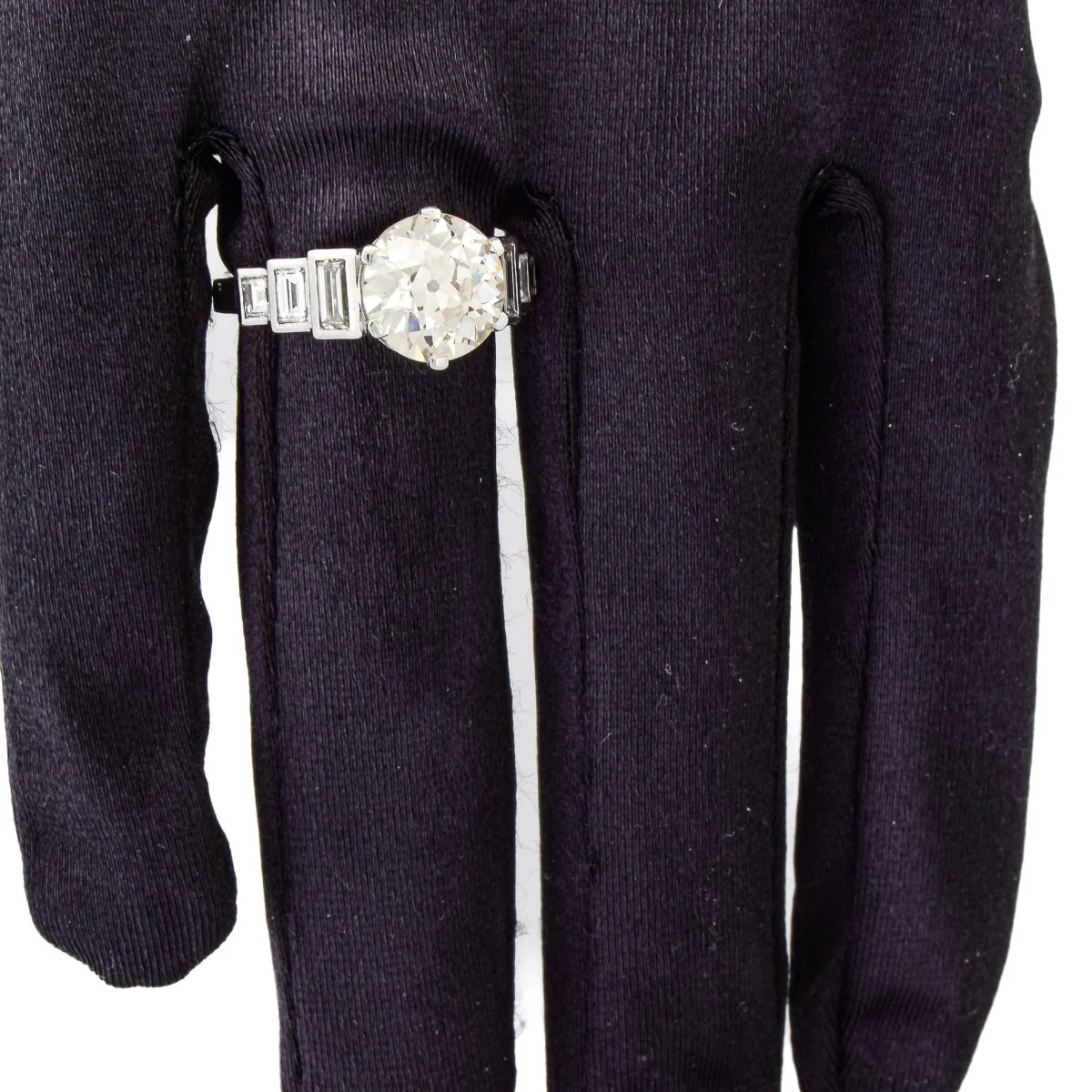 Bague Solitaire en platine et diamants - Image 2