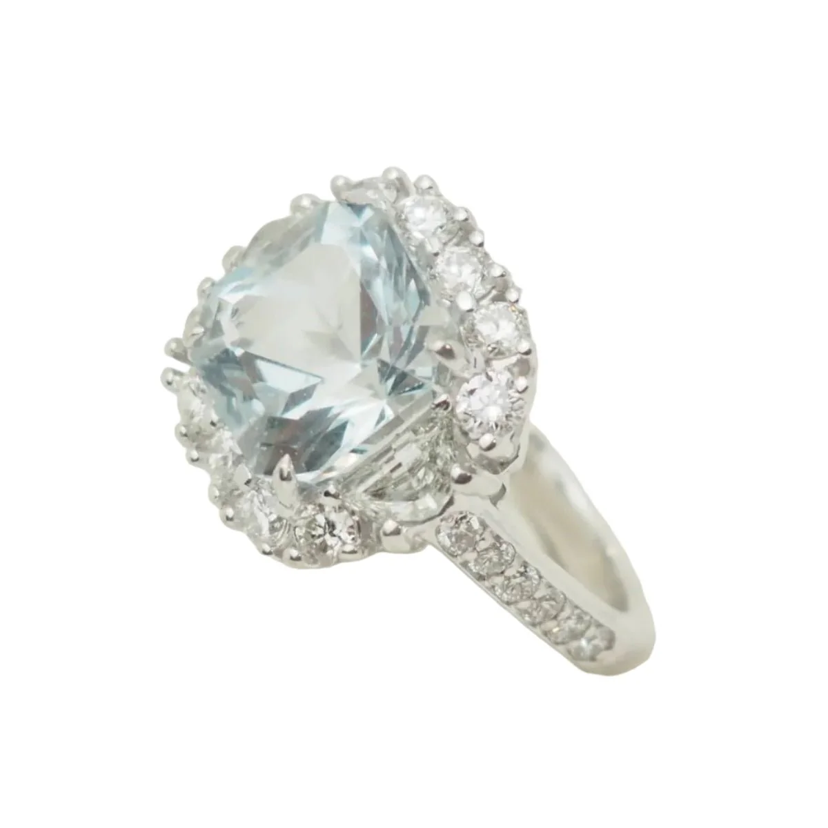 Bague Entourage en or blanc, aigue-marine et diamants - Image 6