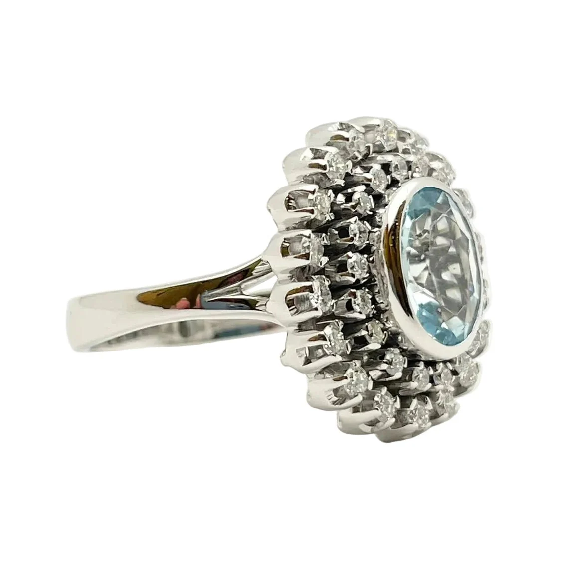Bague Entourage en or blanc, aigue-marine et diamants - Image 6
