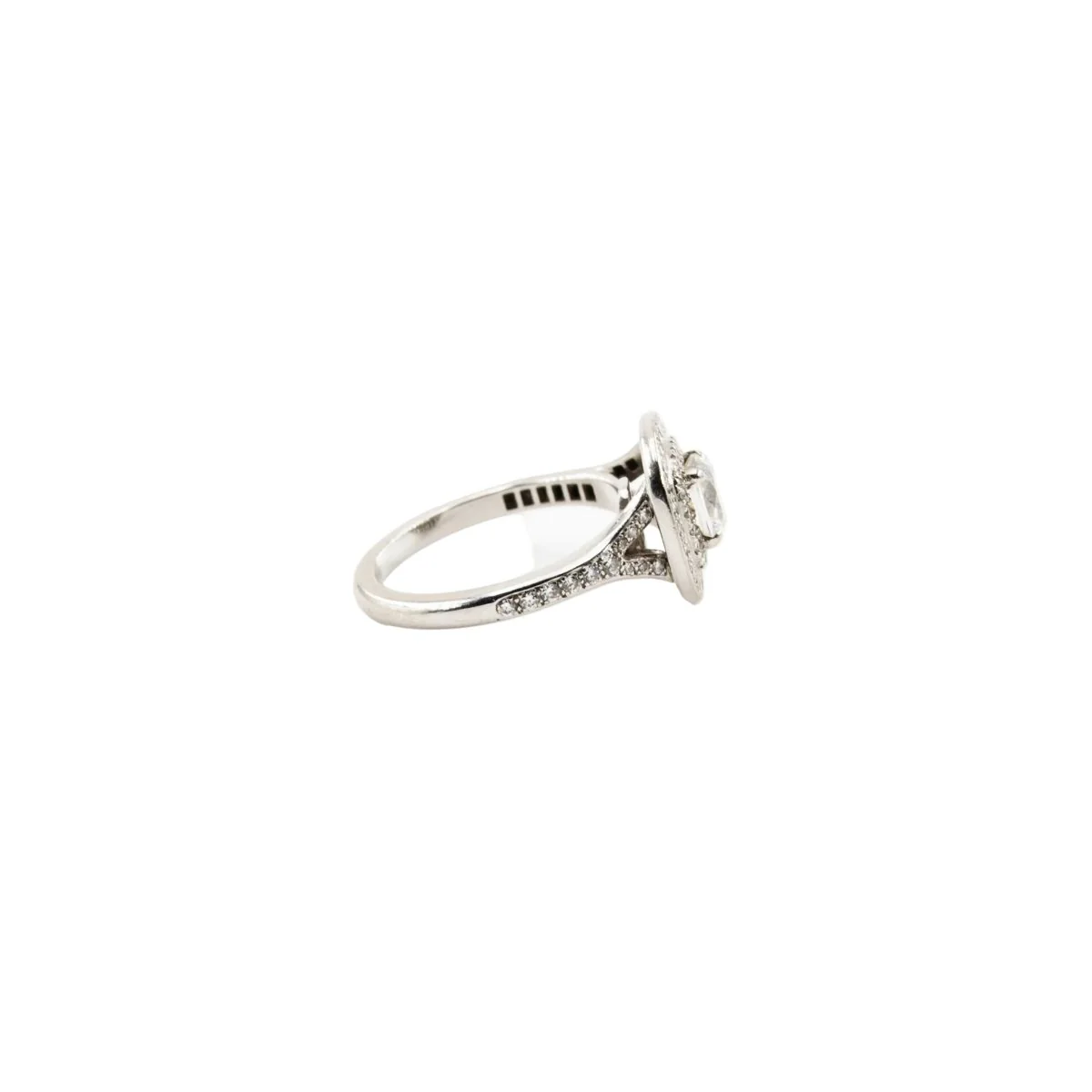 Bague Entourage en or blanc et diamants - Image 4