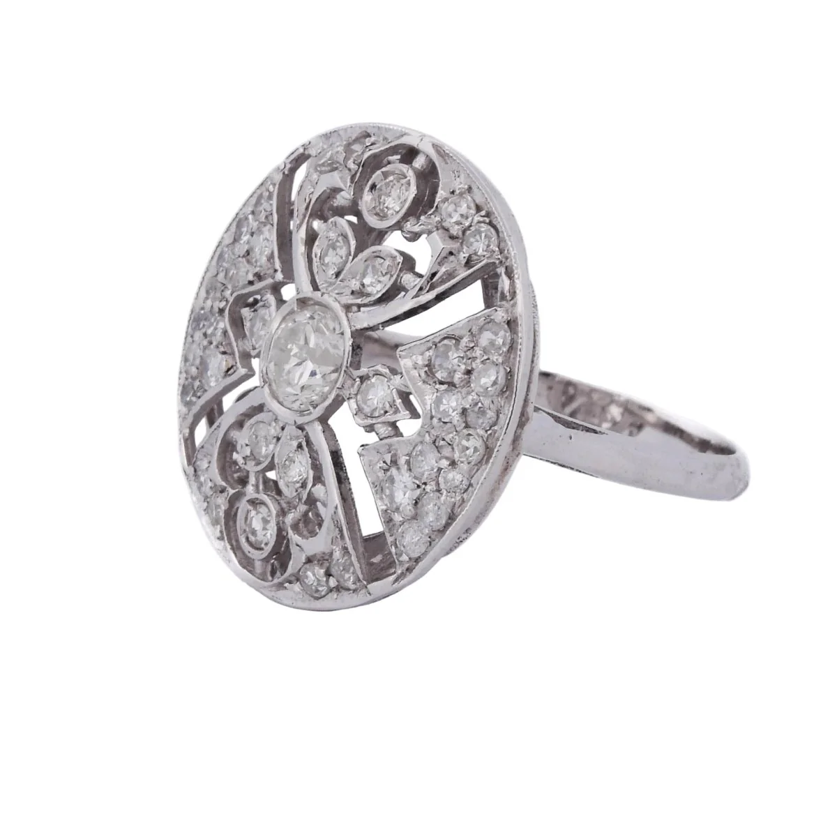 Bague Entourage en or blanc et diamants - Image 3