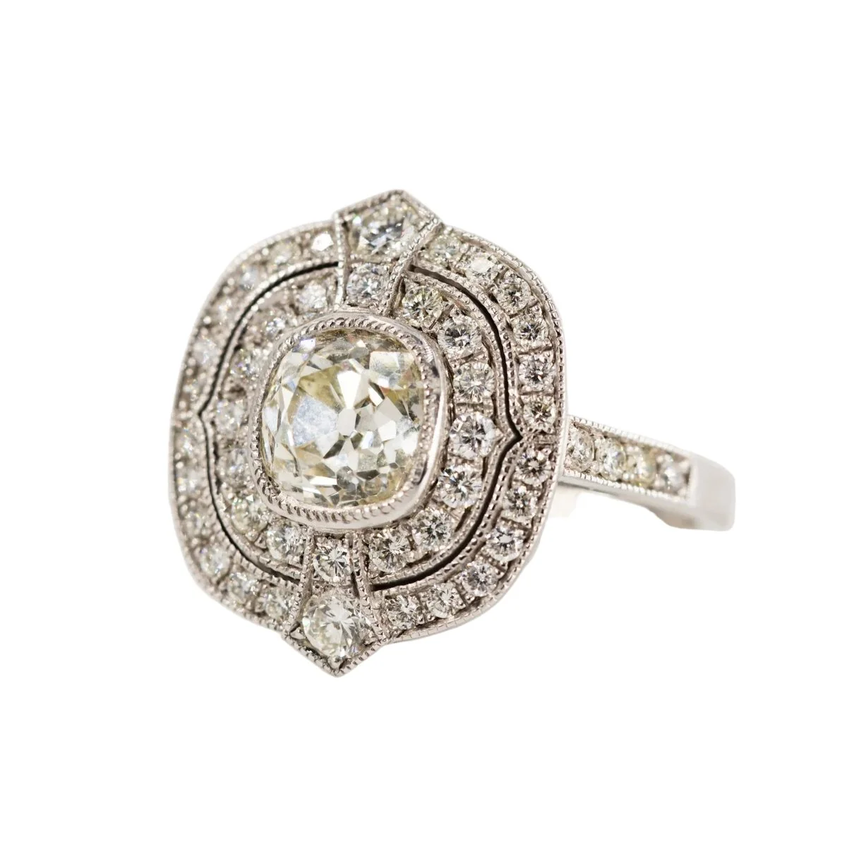 Bague Entourage en or blanc, platine et diamants - Image 3