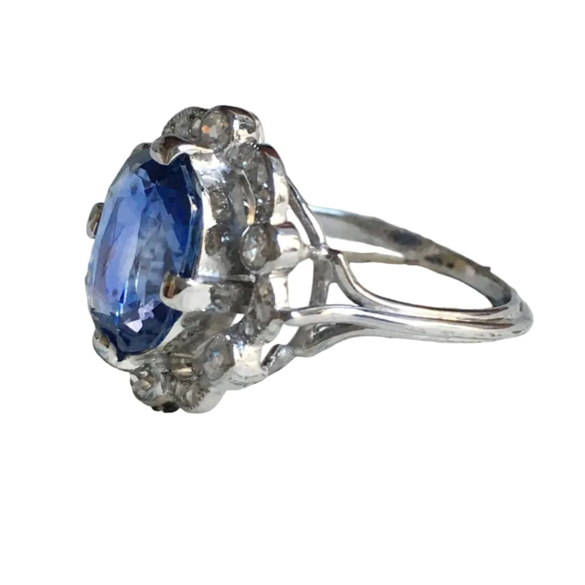 Bague Entourage en or blanc, platine, saphir et diamants - Image 18
