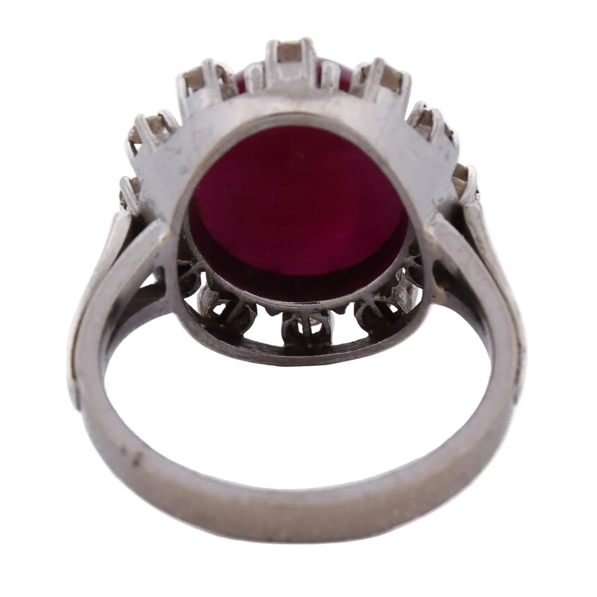 Bague Entourage en or blanc, rubis et diamants - Image 5