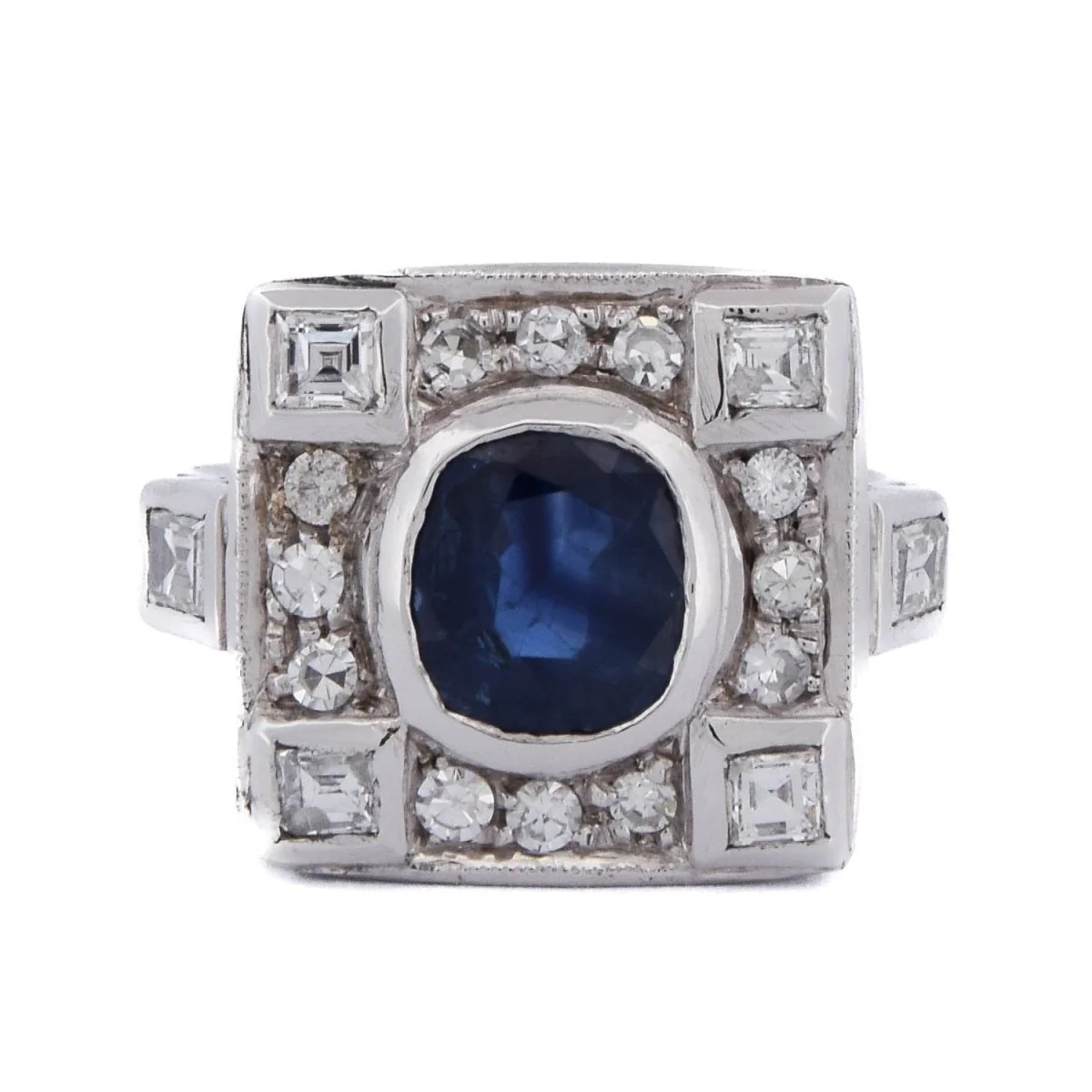 Bague Entourage en or blanc, saphir et diamants