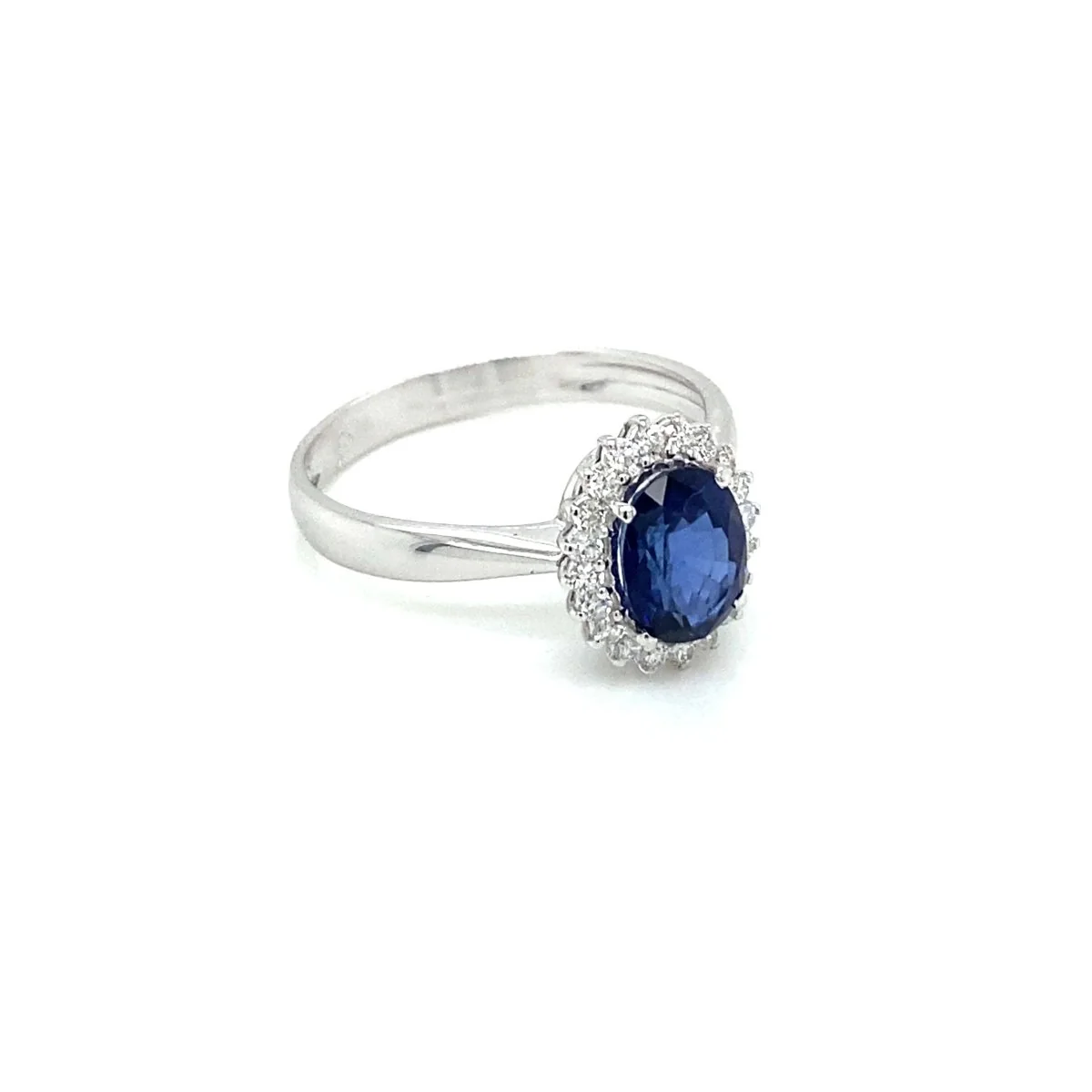Bague Entourage en or blanc, saphir et diamants - Image 4