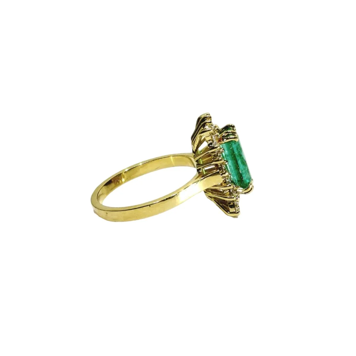 Bague Entourage en or jaune, émeraude et diamants - Image 6