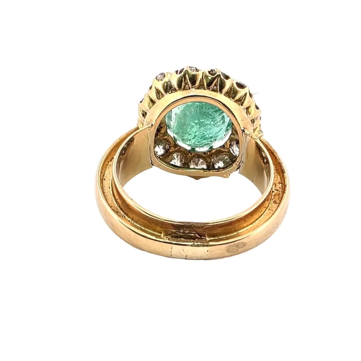Bague Entourage en or jaune, émeraude et diamants - Image 4