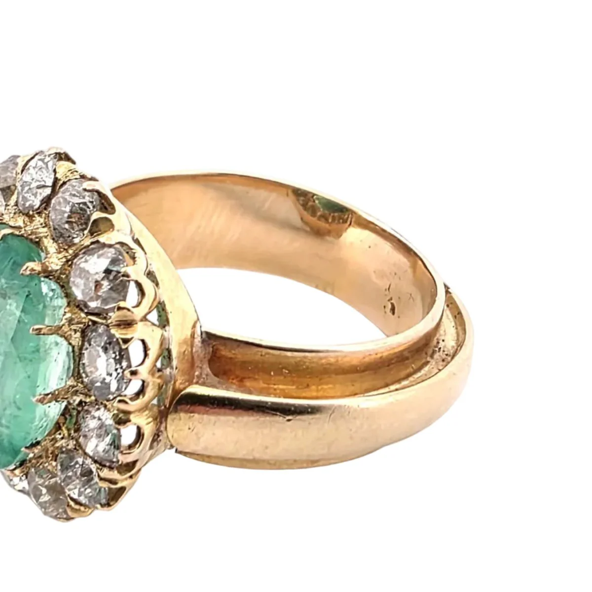 Bague Entourage en or jaune, émeraude et diamants - Image 7