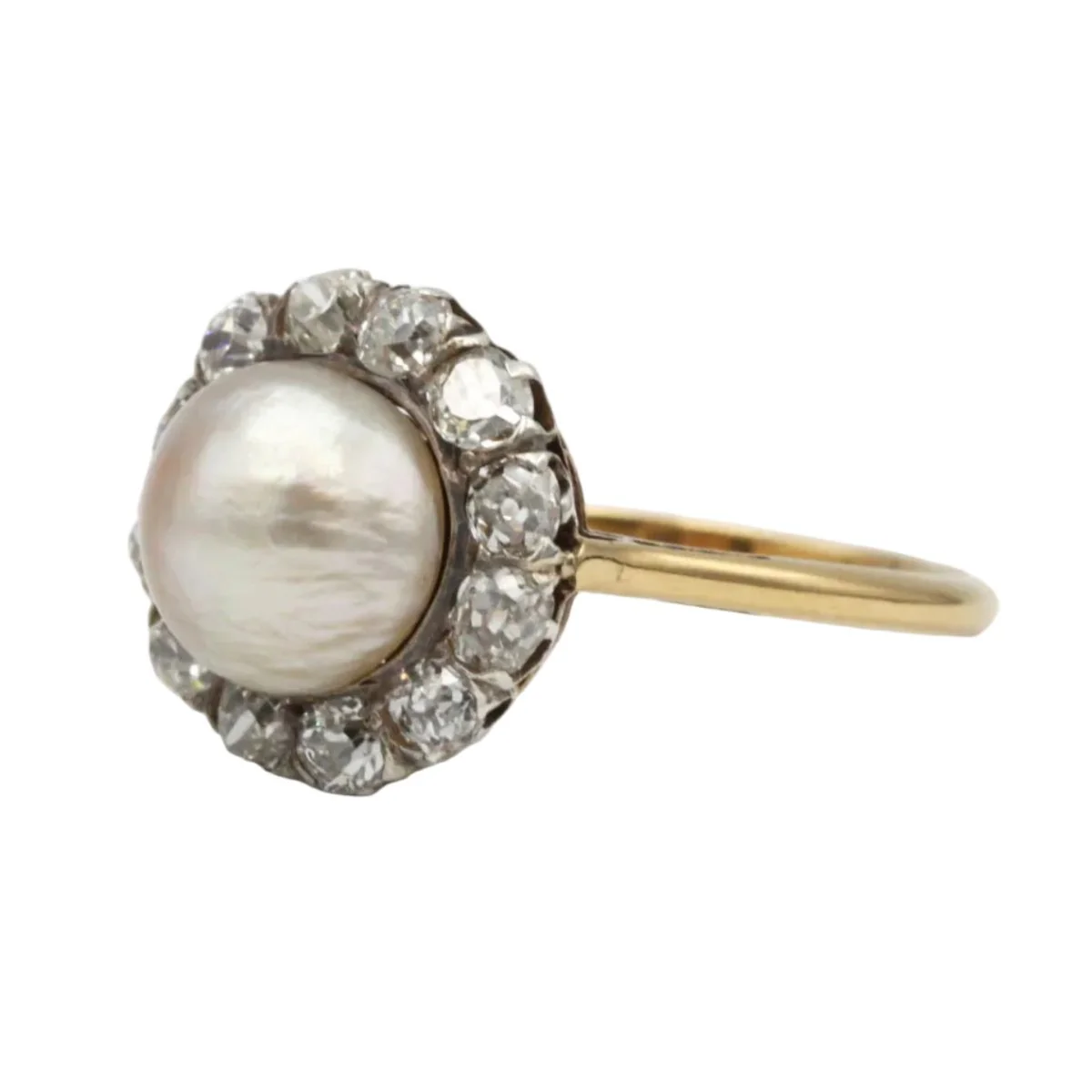 Bague Entourage en or jaune, perle et diamants - Image 2