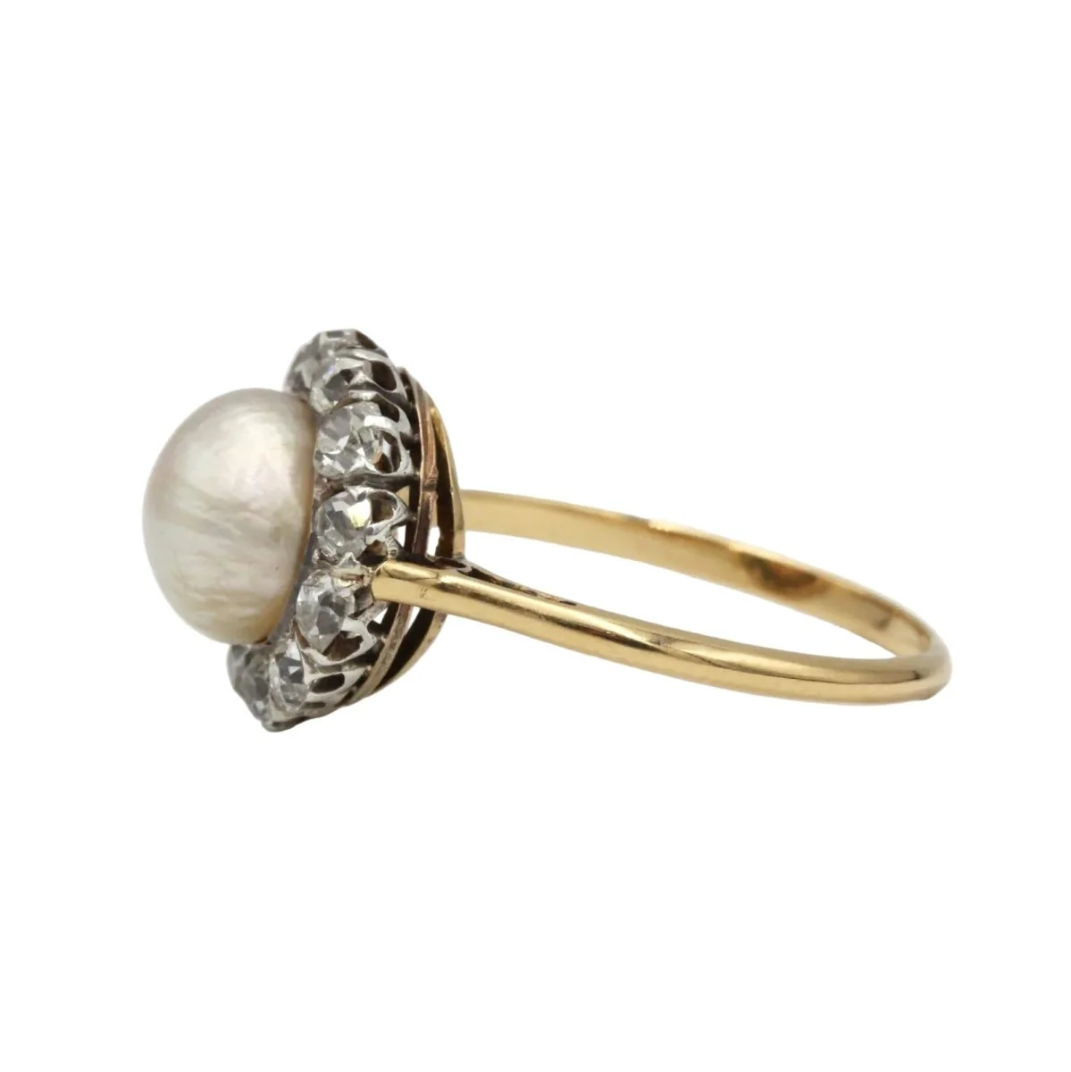 Bague Entourage en or jaune, perle et diamants - Image 3