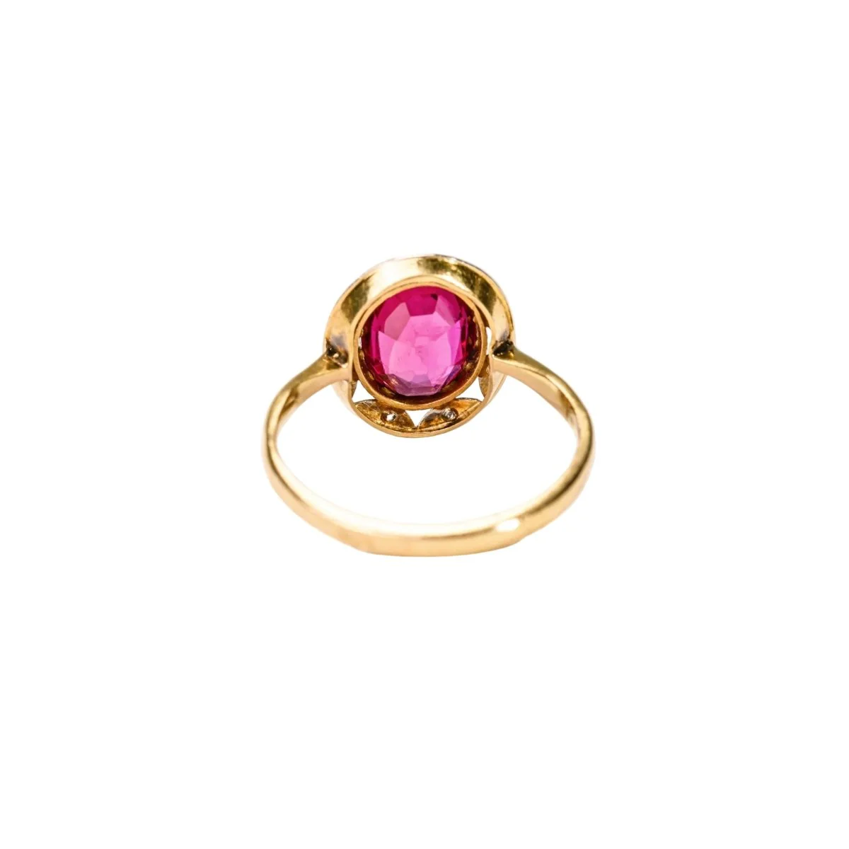 Bague Entourage en or jaune, platine, rubis et diamants - Image 6