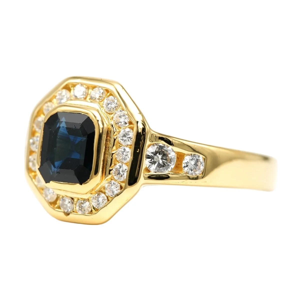 Bague Entourage en or jaune, saphir et diamants - Image 8