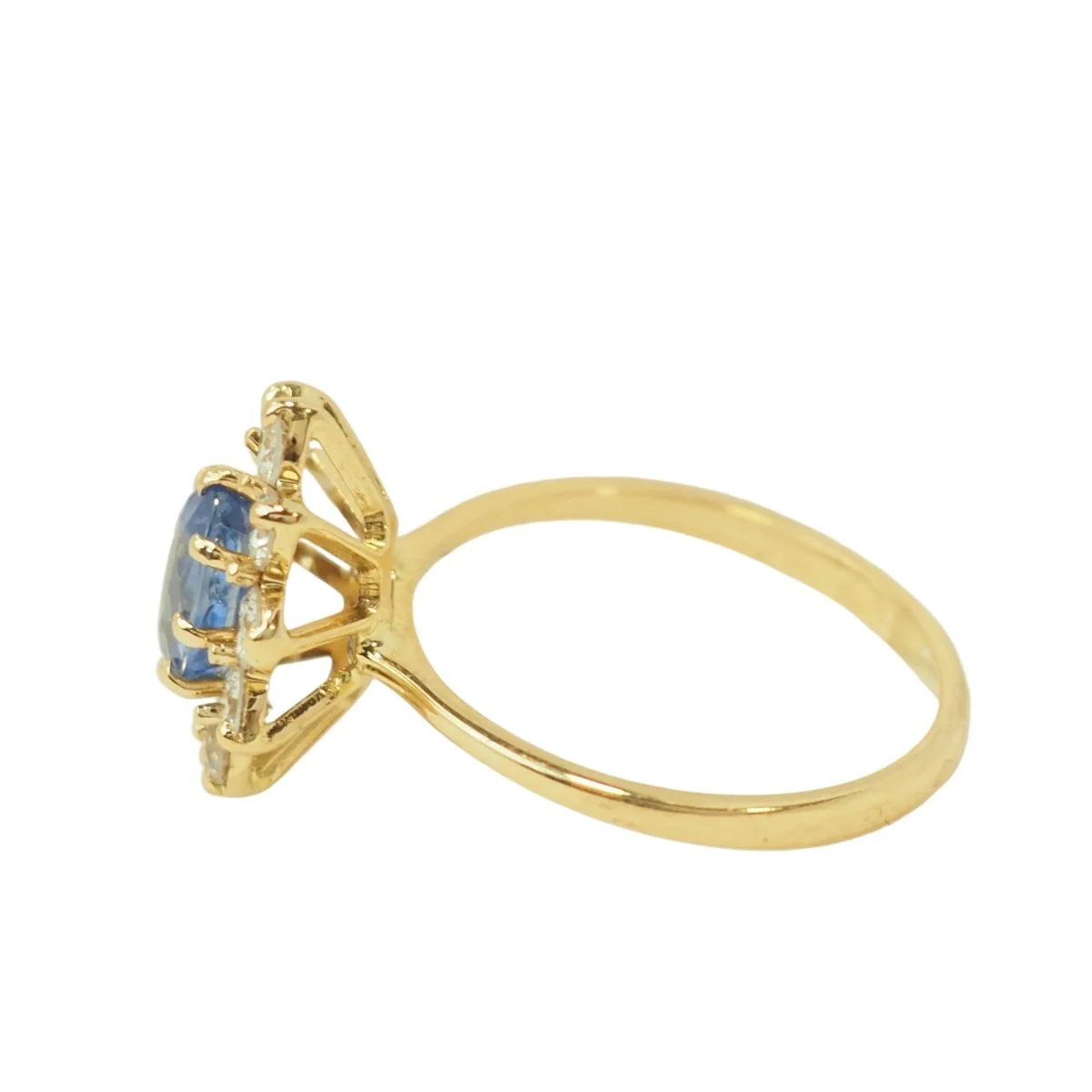 Bague Entourage en or jaune, saphir et diamants - Image 3