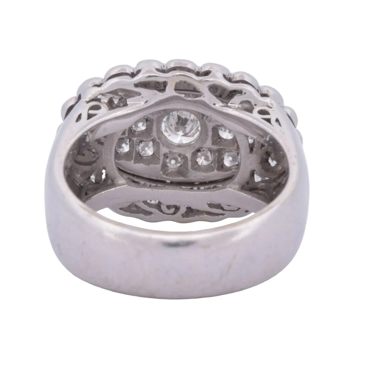 Bague Entourage en or blanc et diamants - Image 4