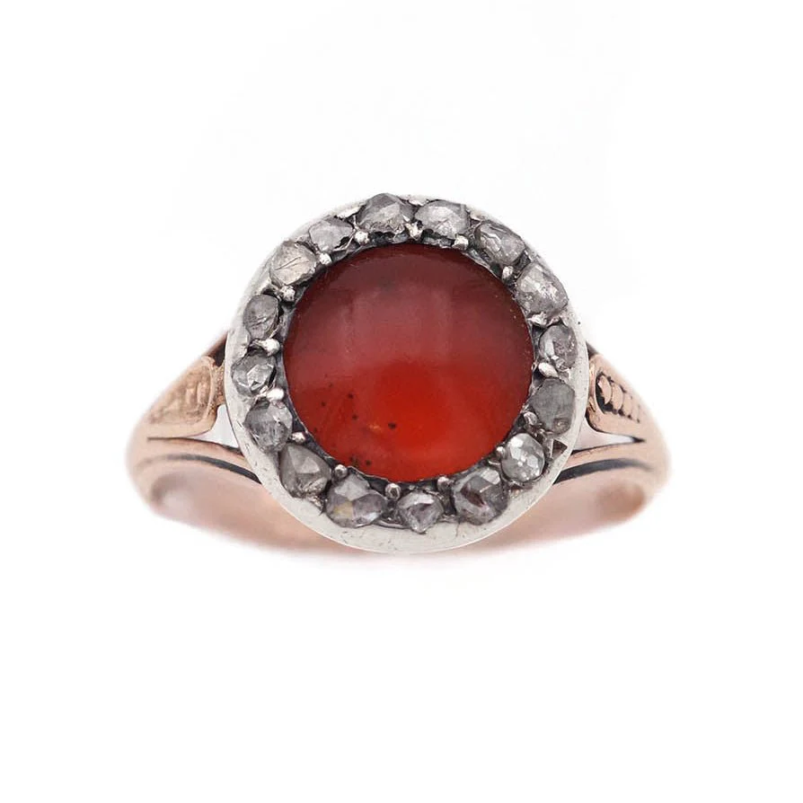 Bague Entourage en or rose, argent, cornaline et diamants