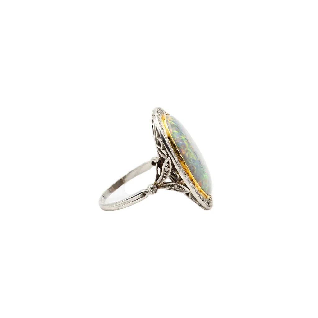 Bague Entourage en platine, or jaune, opale et diamants - Image 4