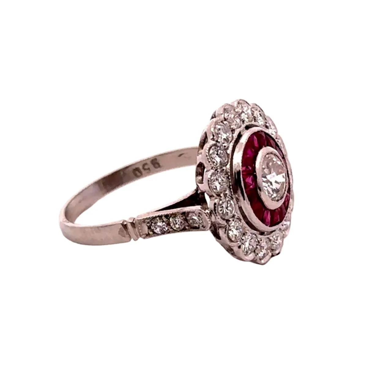 Bague Entourage en platine, rubis et diamants - Image 5