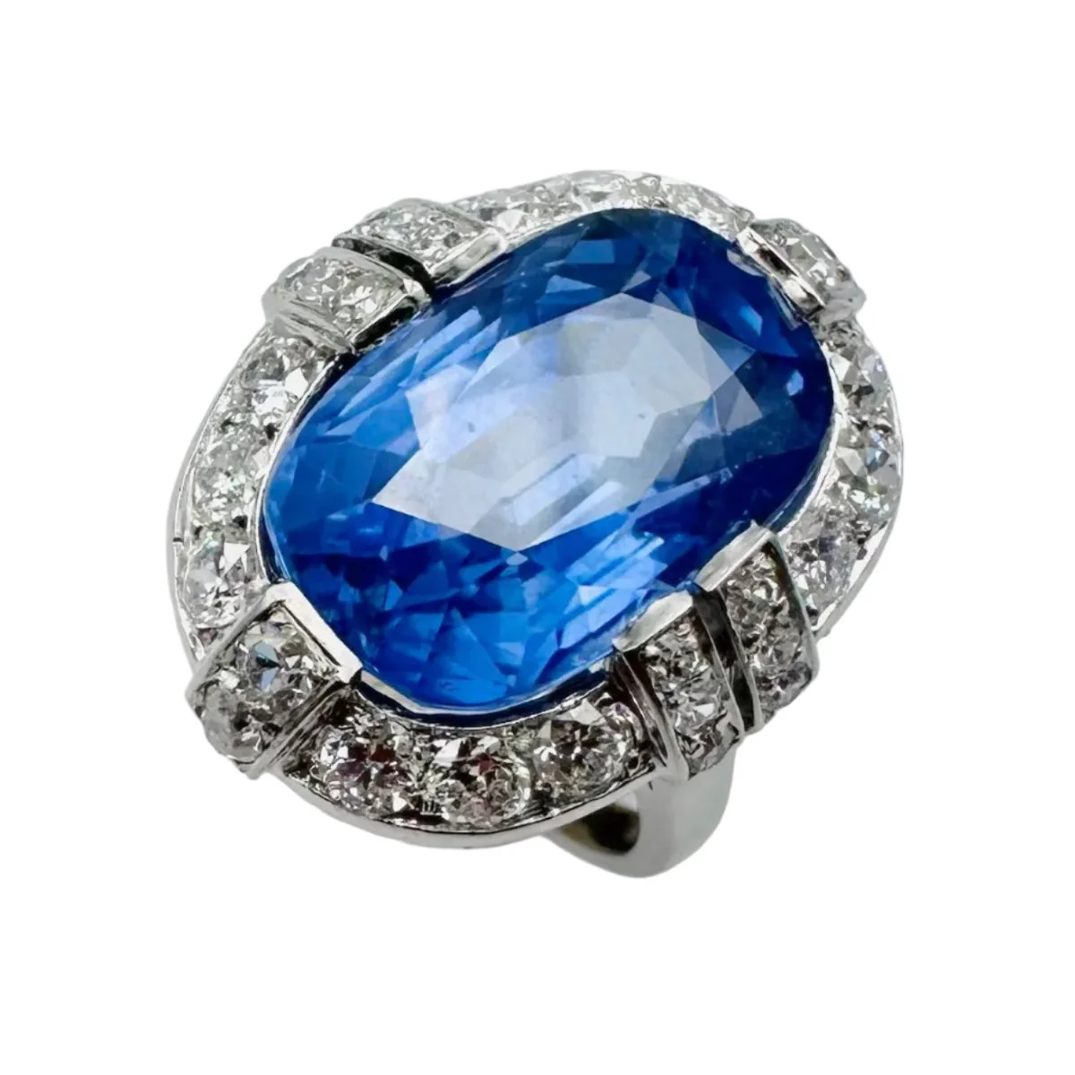Bague Entourage en platine, saphir et diamants - Image 7