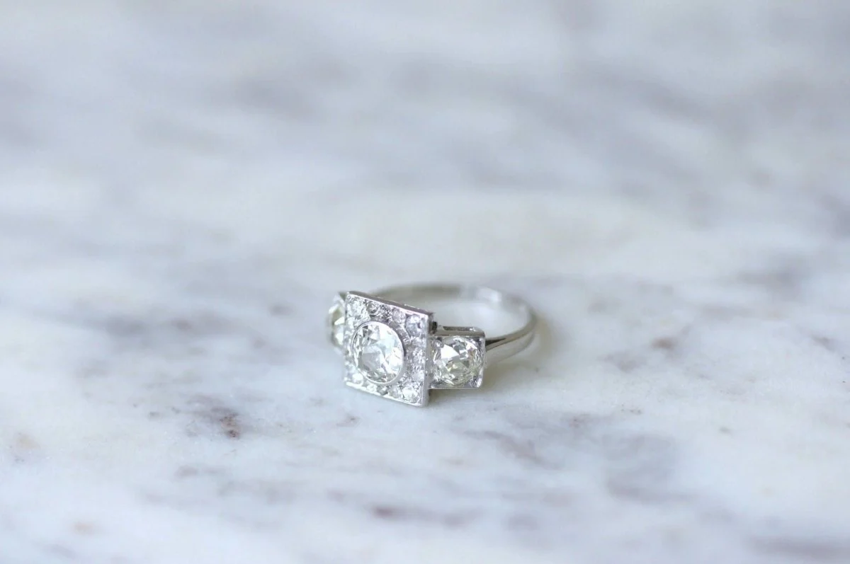 Bague 3 diamants Art Deco - Image 8