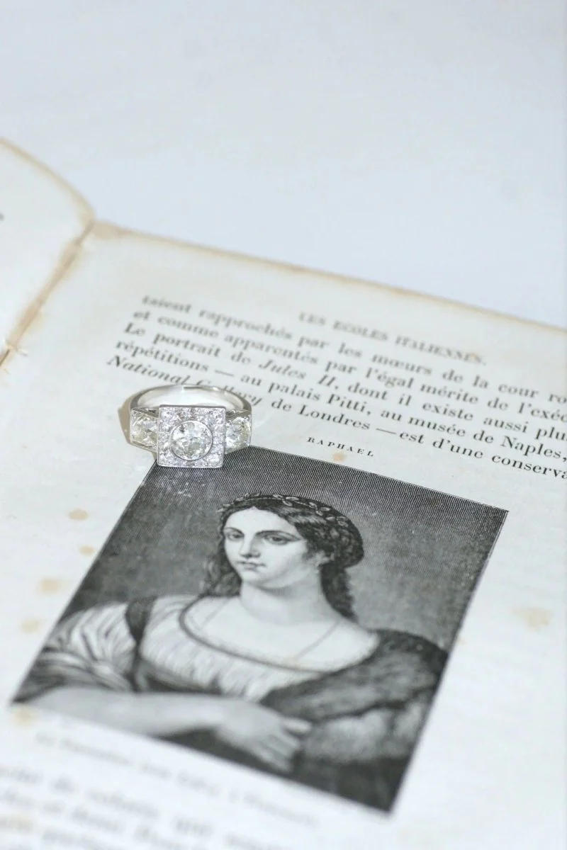 Bague 3 diamants Art Deco - Image 9