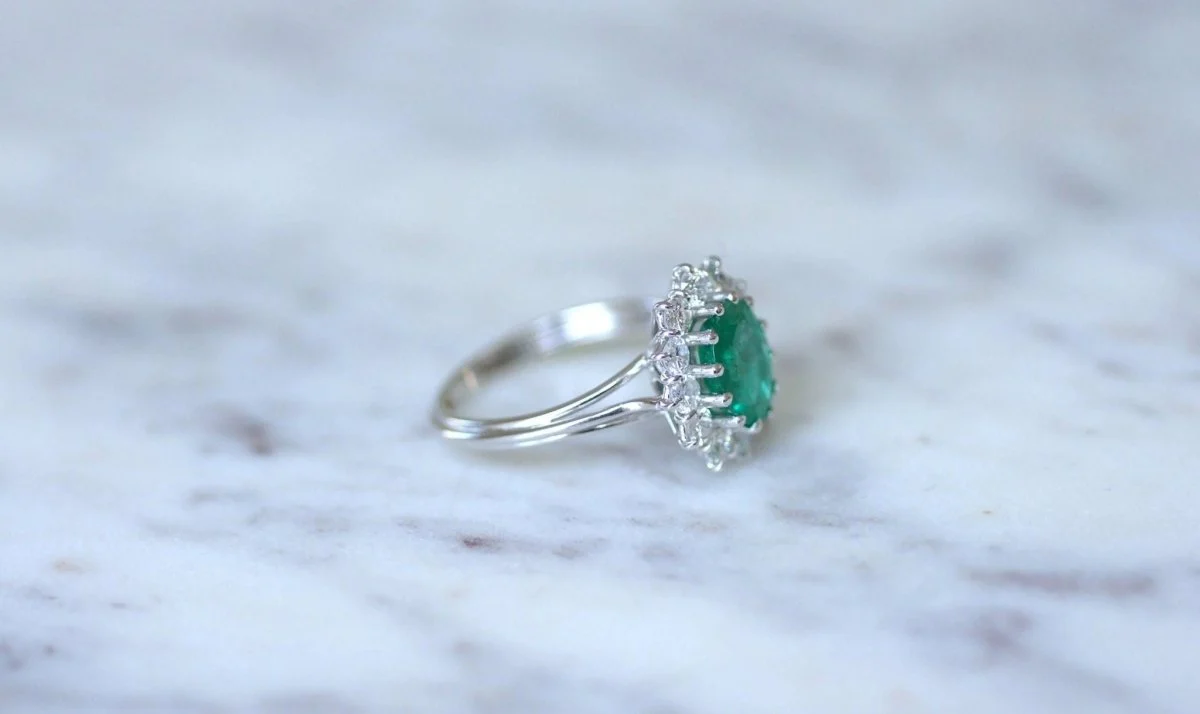 Bague marguerite émeraude & diamants - Image 10