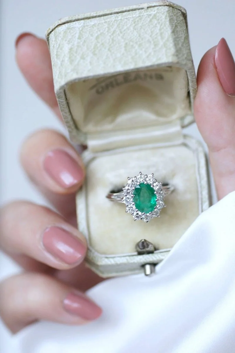 Bague marguerite émeraude & diamants - Image 5