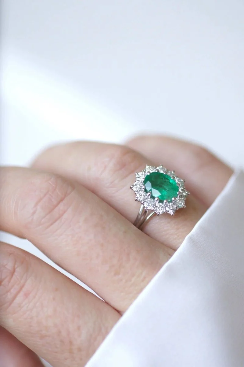 Bague marguerite émeraude & diamants - Image 7