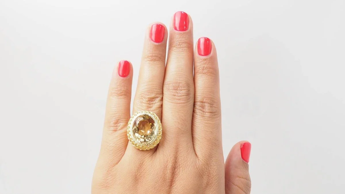 Bague filigranée en or jaune et citrine facettée - Image 2