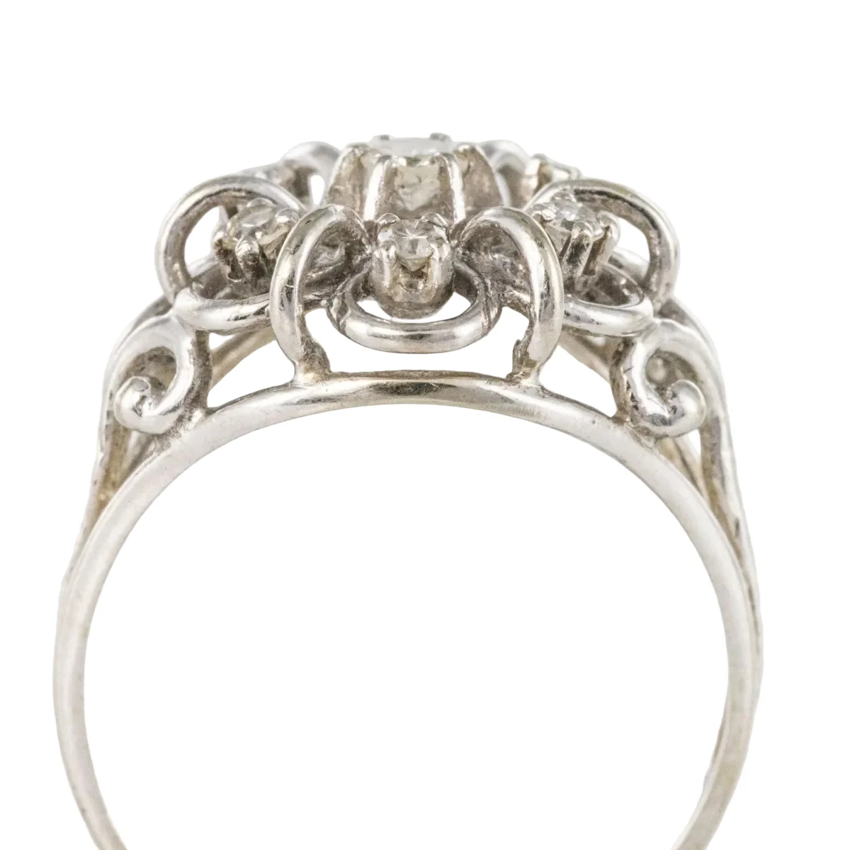Bague Marguerite en or blanc, platine et diamants - Image 6