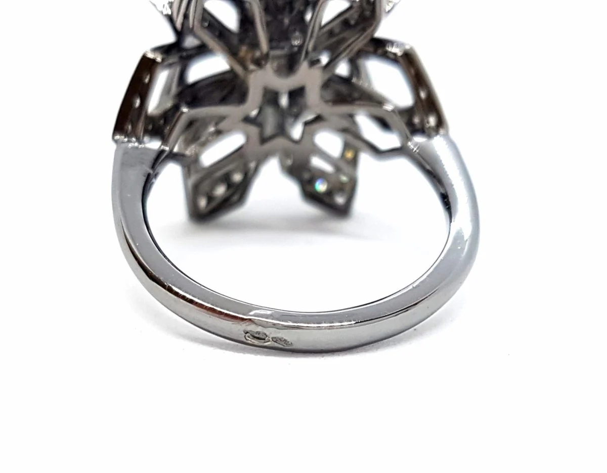 Bague Fleur Or noir Diamant - Image 6