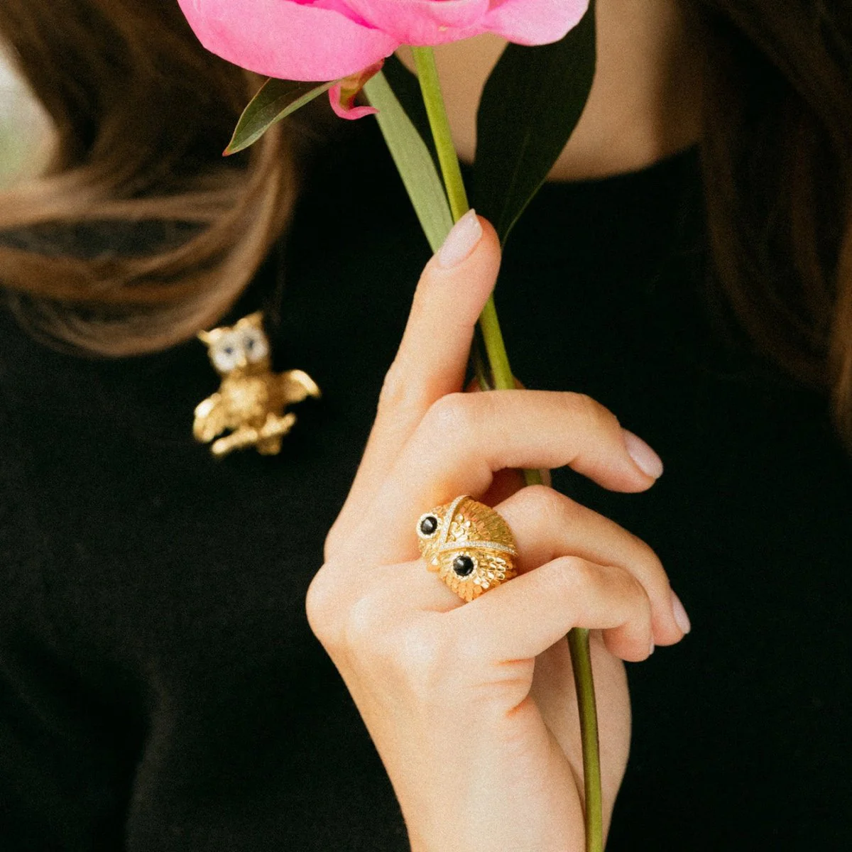 Bague Dôme YVONNE LÉON Hibou en or jaune, onyx et diamants - Image 2