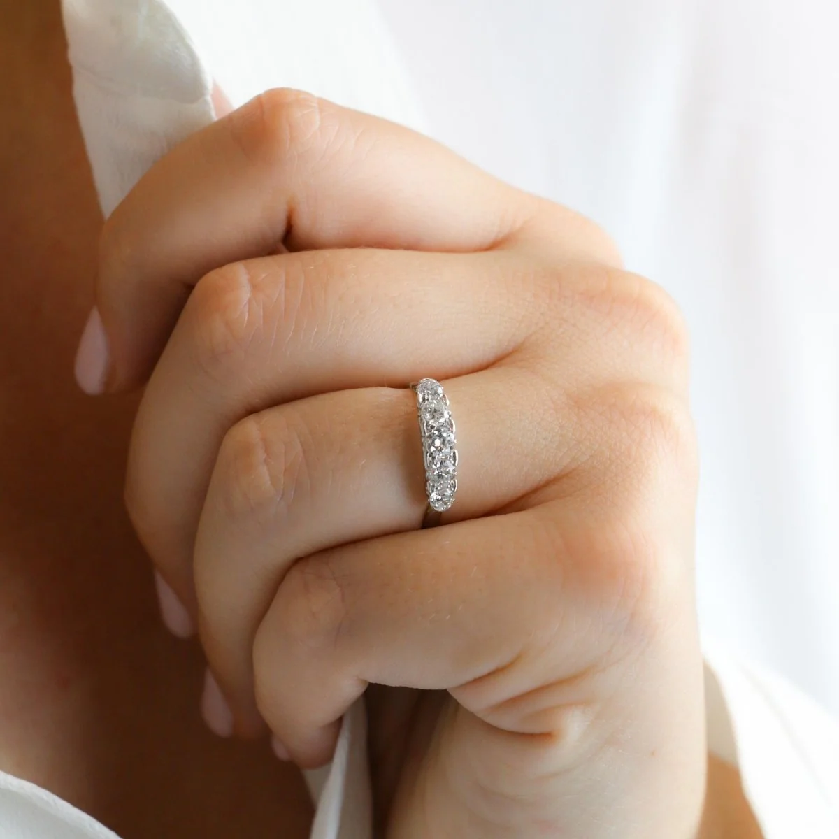 Bague Jarretière en platine et diamant - Image 2