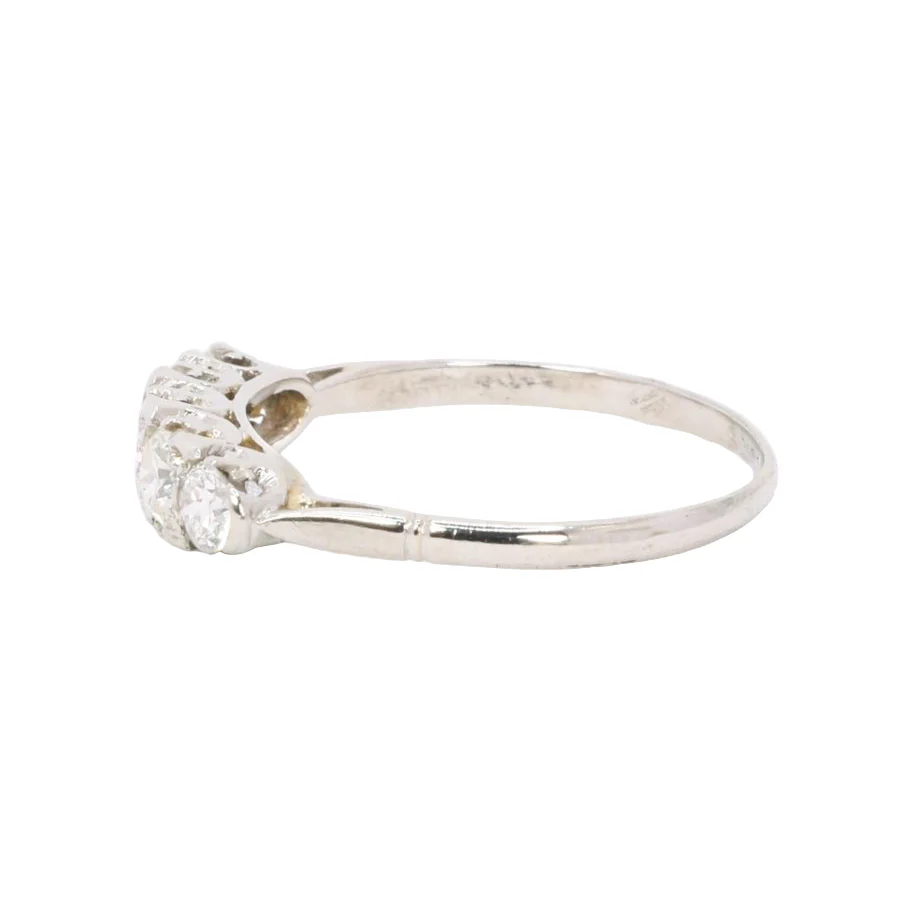 Bague Jarretière en platine et diamant - Image 5