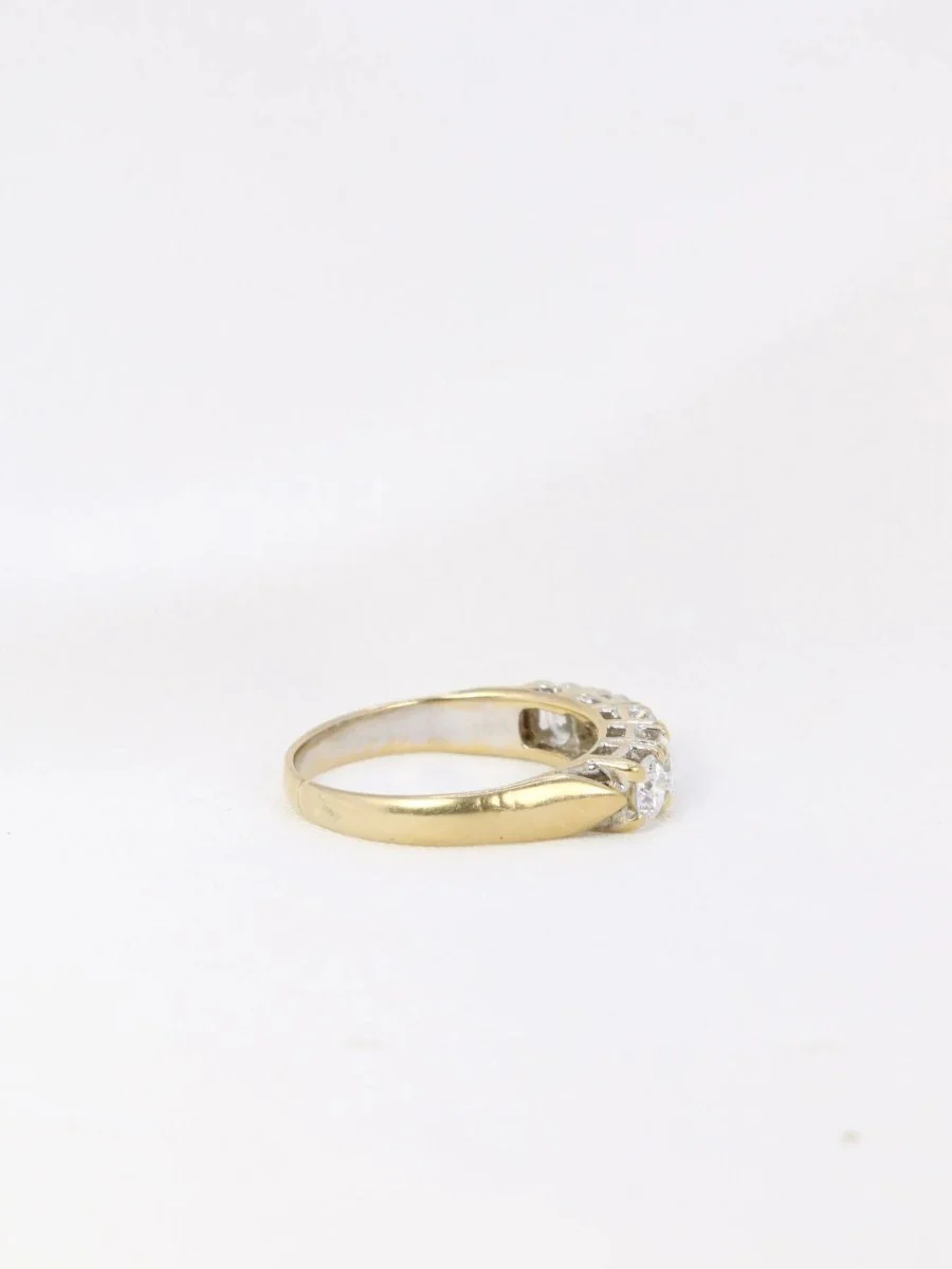 Bague jarretière en or blanc et diamants 0,75 ct - Image 6