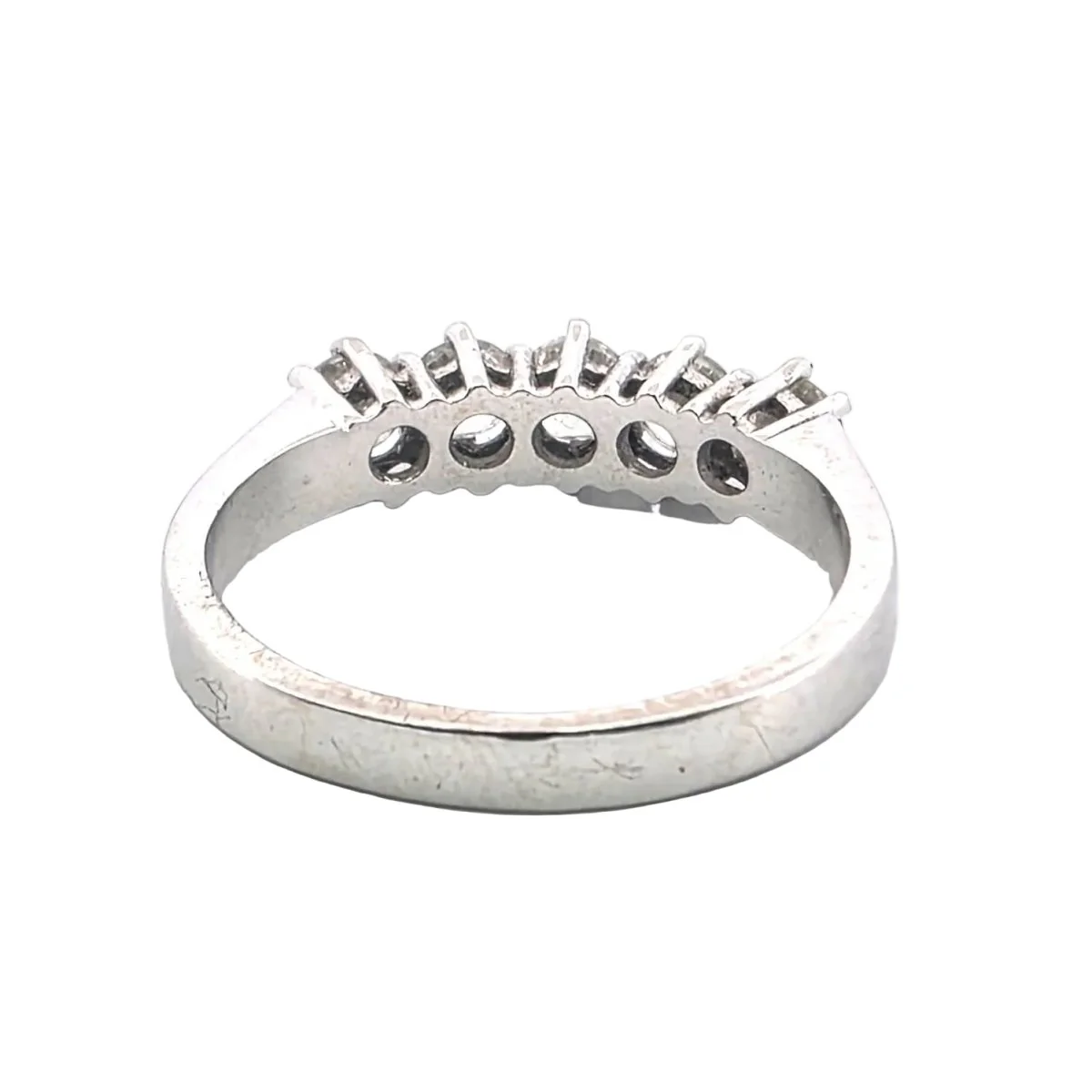 Bague Jarretière en or blanc et diamants - Image 3