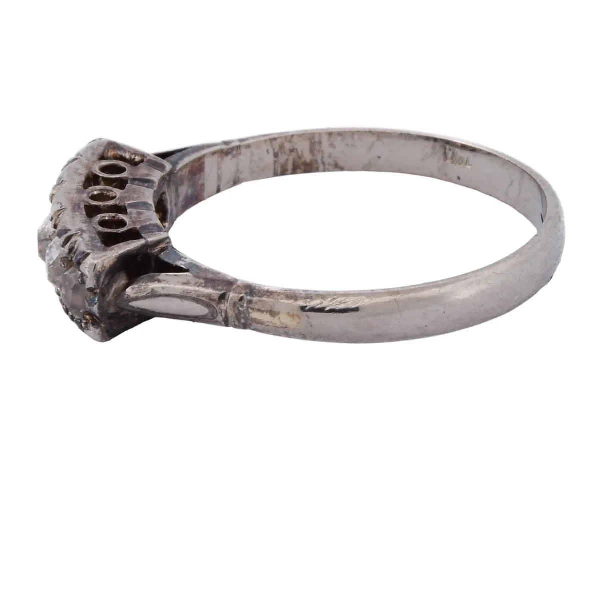 Bague Jarretière en or blanc et diamants - Image 4
