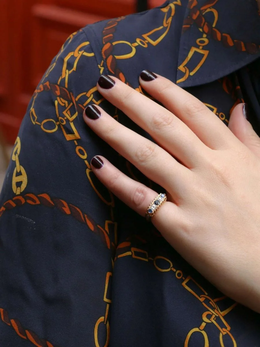 Bague jarretière or jaune saphirs diamants taille ancienne - Image 9