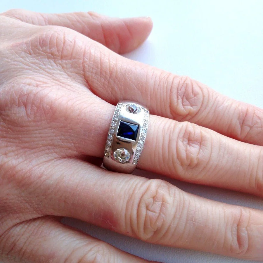 Bague Jonc en platine, saphir et diamants - Image 2