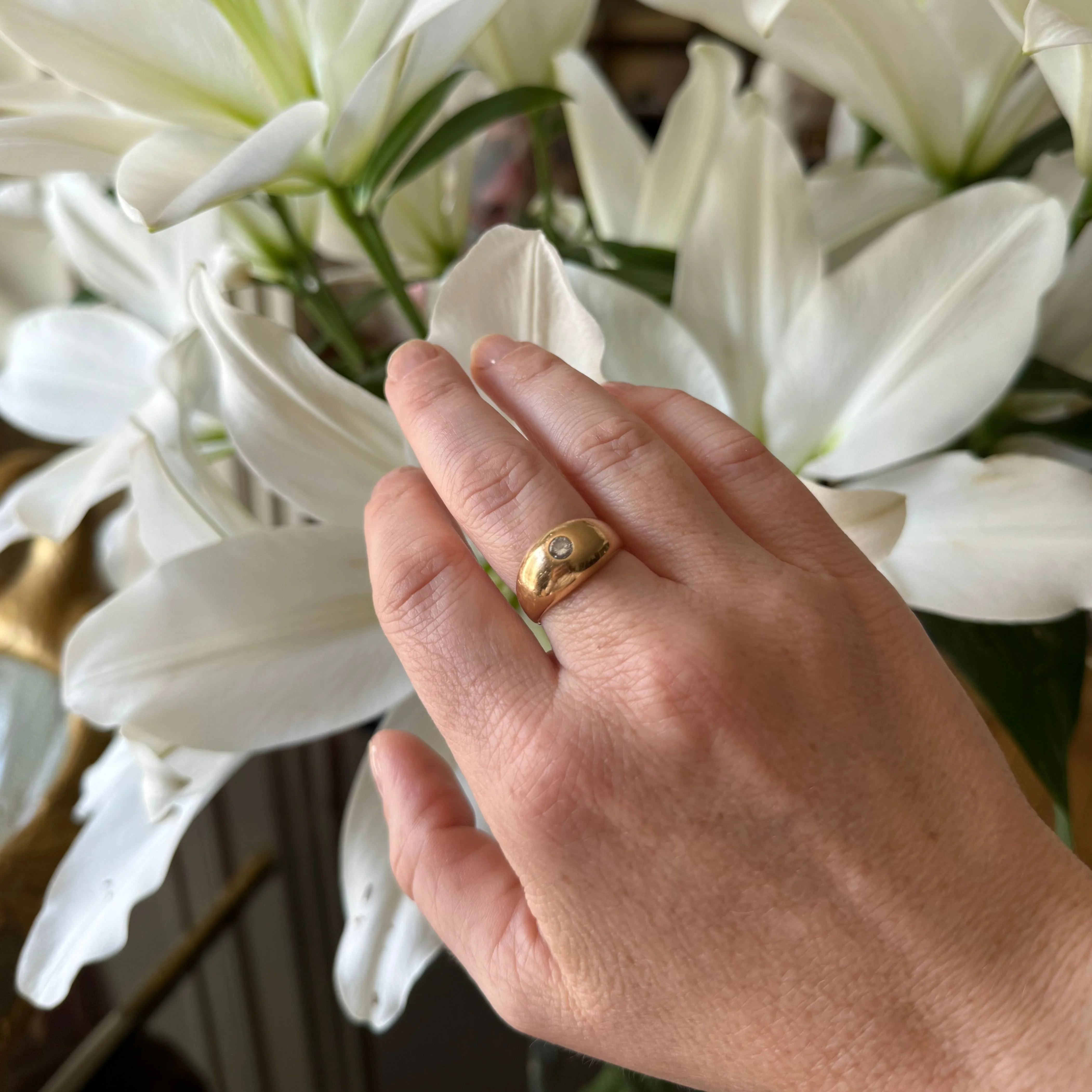 Bague jonc en or jaune et diamant - Image 5