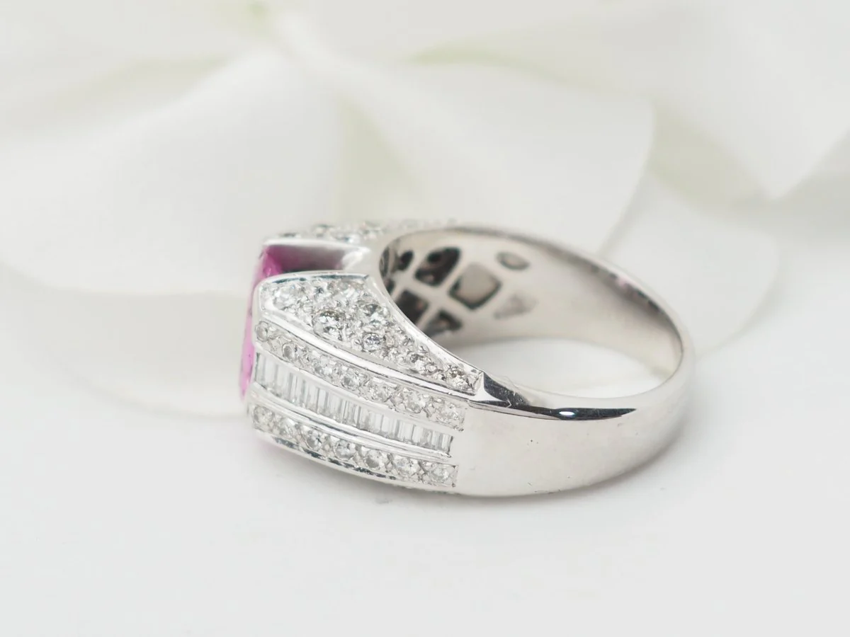 Bague jonc en or blanc, saphir rose et diamants - Image 6