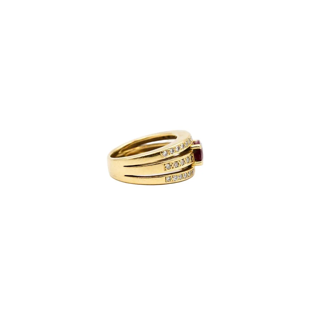 Bague Jonc en or jaune, rubis et diamants - Image 4