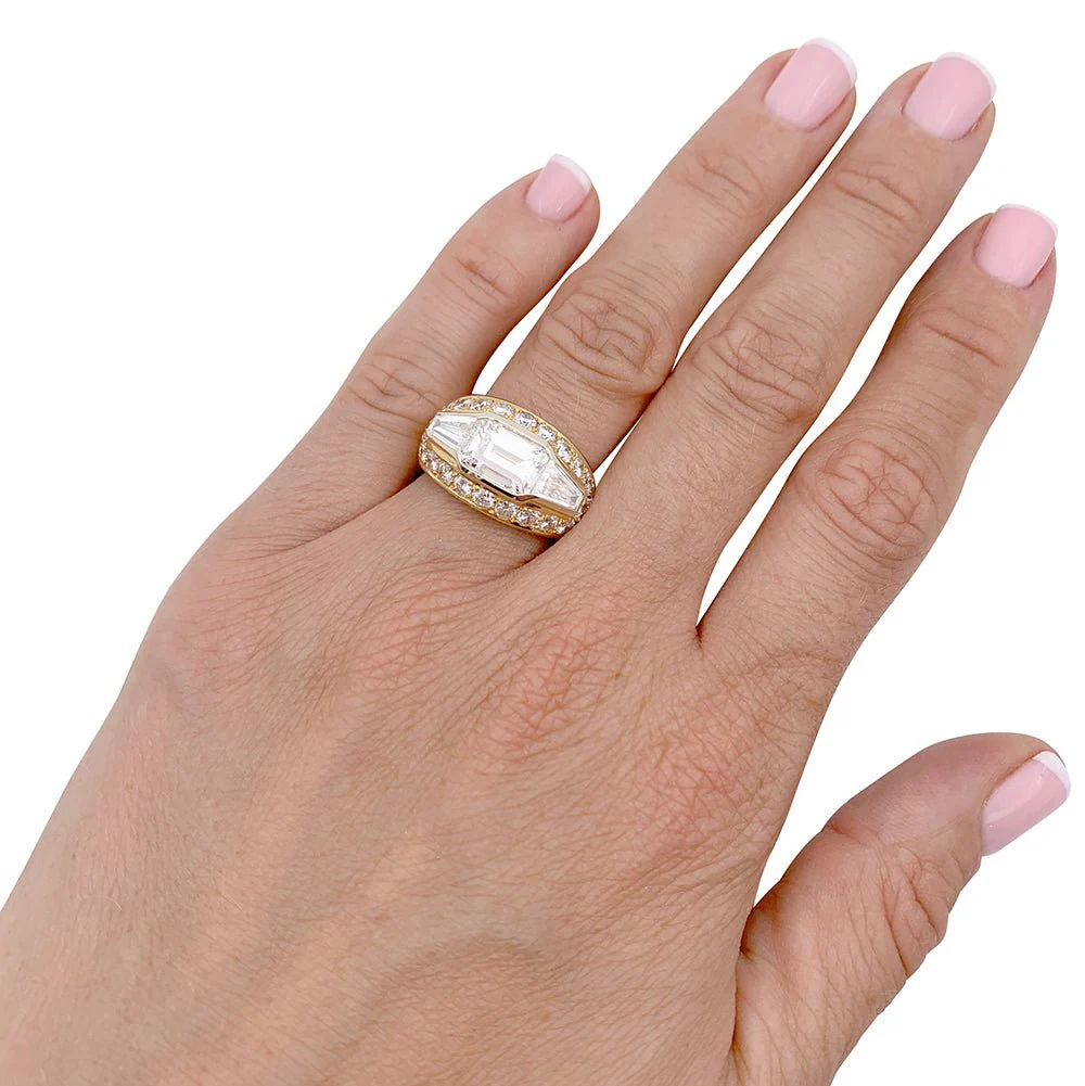 Bague jonc, or jaune, diamants. - Image 3