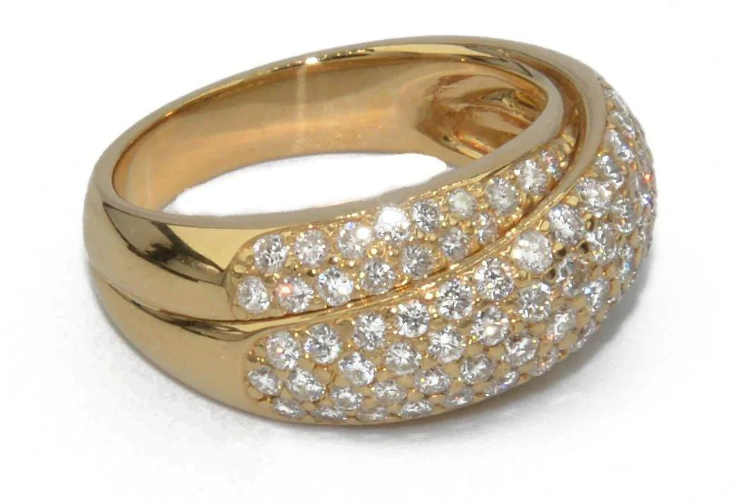 Bague jonc or jaune entièrement pavée de  diamant - Image 4