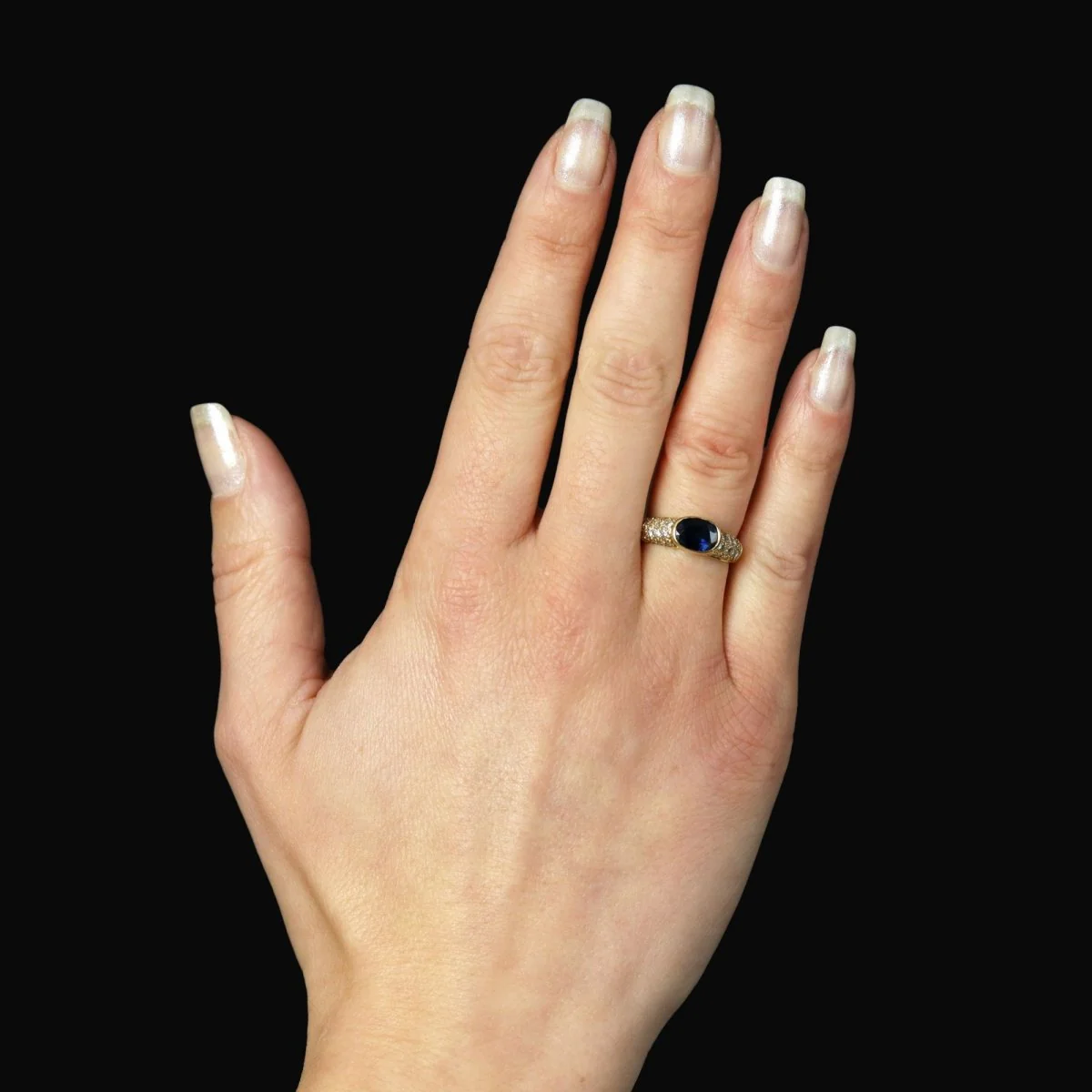 Bague Jonc en or jaune, saphir et diamants - Image 2