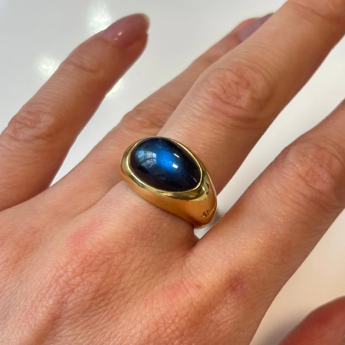 Bague Jonc POMELLATO en or jaune et labradorite - Image 2
